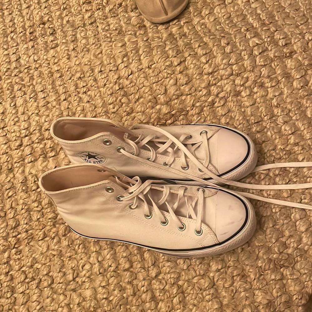 Converse- white platform high tops